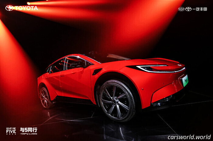 La Ganga de EV de 2 20K Que Podría Estar Observando Cada Uno De Tus Movimientos | Carscoops